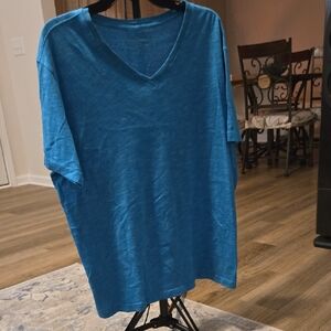 Eddie Bauer Heathered Teal V-Neck Tee